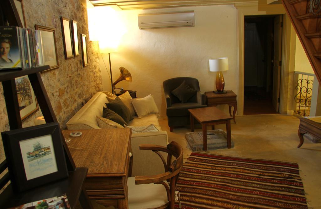 Hôtel Macaron Konagi à Ayvalı Extérieur photo